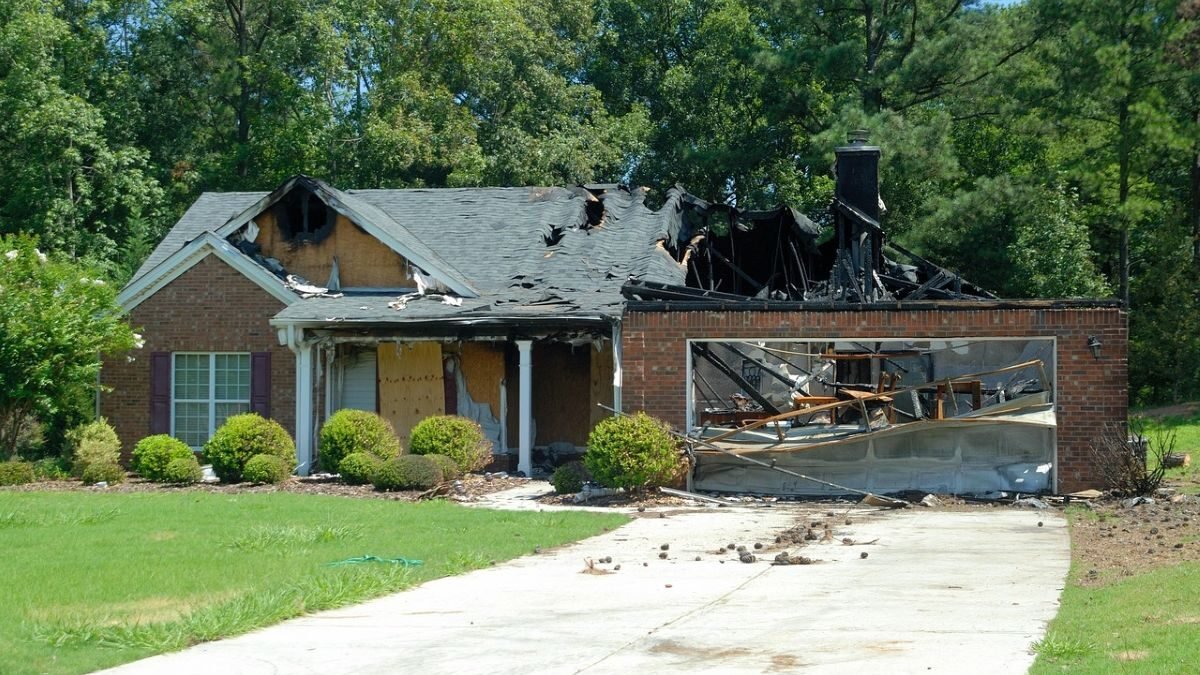 House has been damaged by fire in Shreveport